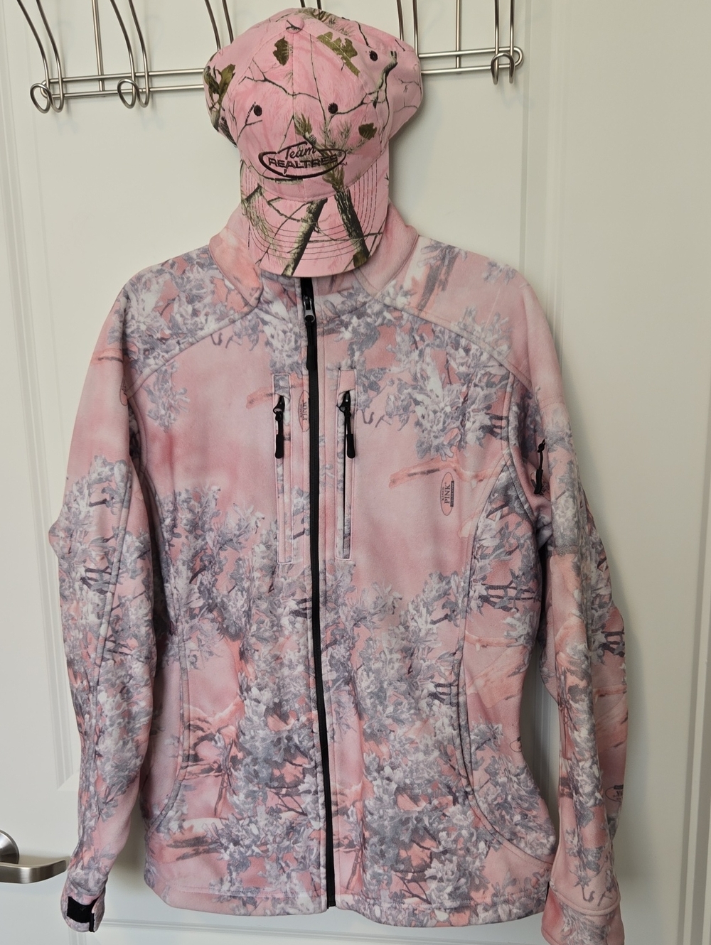Women's Pink Camo Softshell Jacket & Hat.xlnt.cond. Guides Choice&real Tree